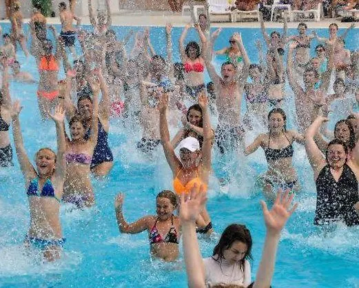 In Trakia Plaza Complex * Slantchev Briag