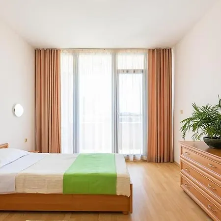In Trakia Plaza Complex Apartman Napospart